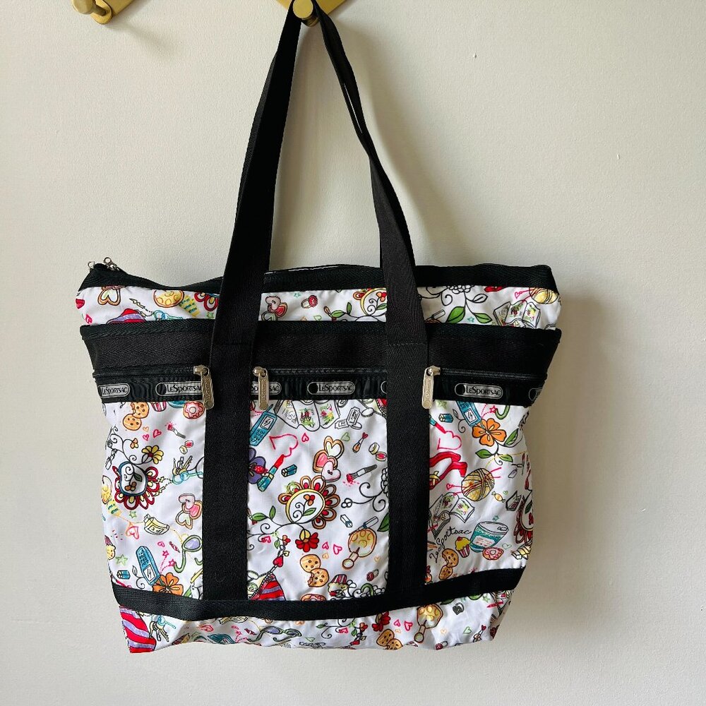 Lesport Sac Large Travel Tote in Cupcakes, Phone & Shoes pattern